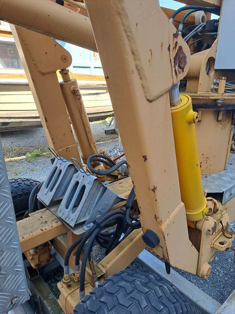 Arbeitsbühne Teupen SL 14